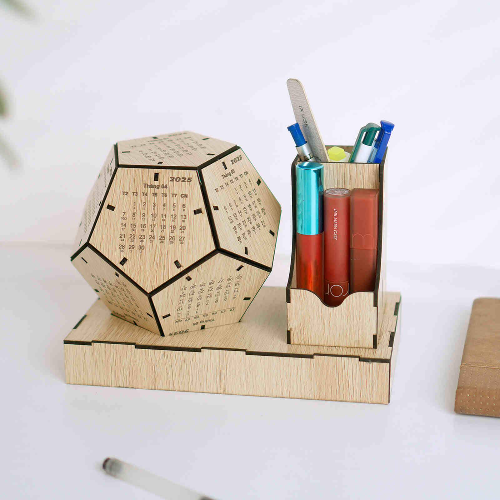 Lịch gỗ đa diện để bàn