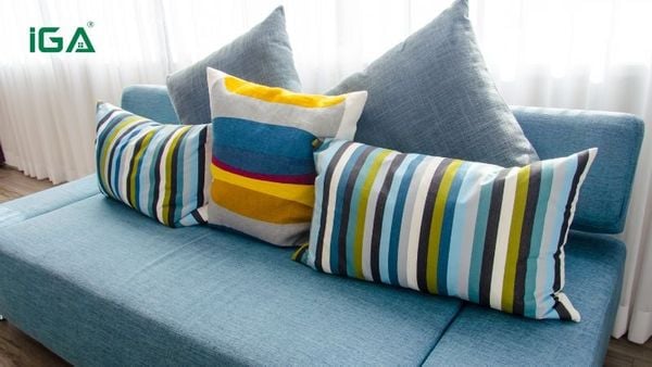 Ghế đôn sofa bọc vải đa dạng màu sắc, chất liệu, tạo cảm giác ấm cúng