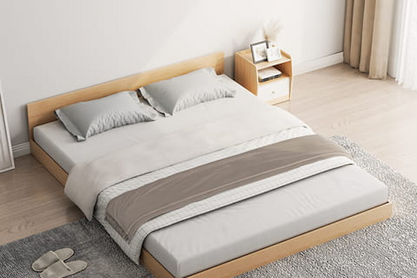 Một chiếc giường King Size