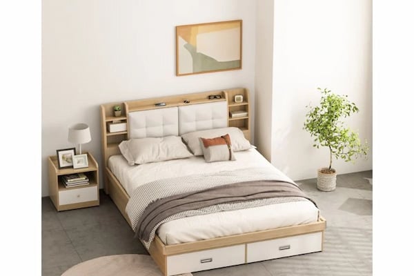 Giường Kingsize đặt trong phòng khách