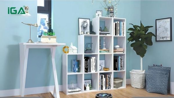 Kệ sách đẹp là kệ được sắp xếp gọn gàng, hài hòa – không chỉ đẹp mà còn giúp tinh thần và công việc luôn thông suốt