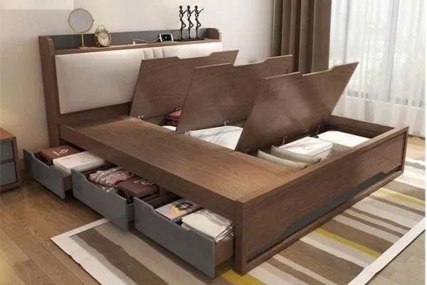 Khi mua, bạn nên tham khảo giá ở nhiều nơi để có chiếc giường ưng ý