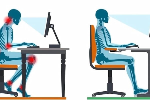 Tư thế ngồi đúng giúp giảm áp lực lên cột sống và mắt
