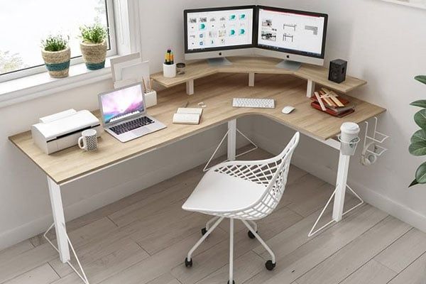 Một chiếc bàn làm việc giúp nâng cao năng suất công việc
