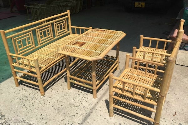 Mẫu bàn trà tre thân thiện với môi trường