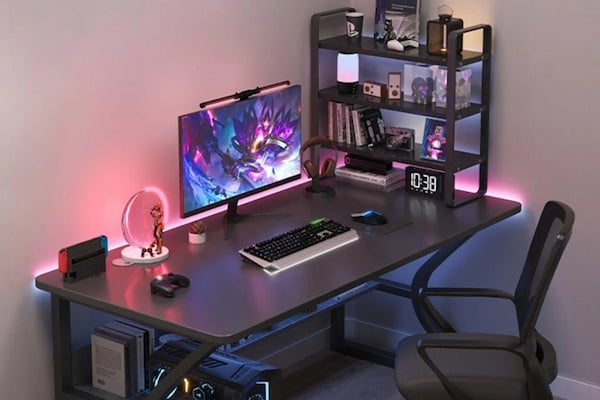 Góc gaming cá tính cùng bàn GM67