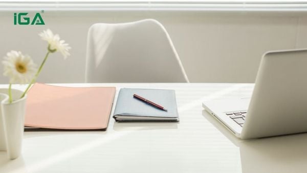 Lưu ý quan trọng khi mua bàn làm việc đẹp online