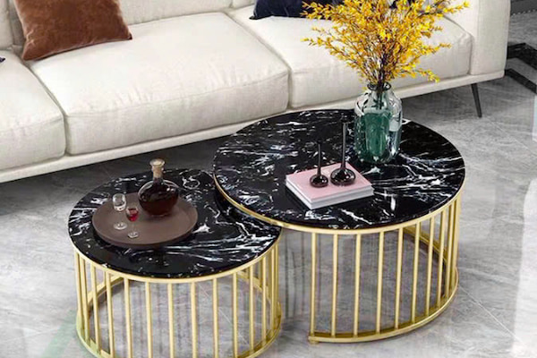 Chọn kim loại làm vật liệu nội thất.