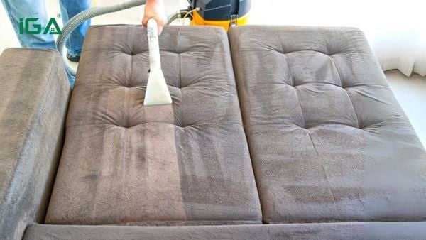 Vệ sinh và bảo quản đúng cách giúp ghế đôn sofa luôn đẹp và bền lâu