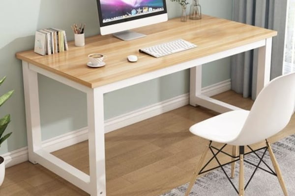 Bàn làm việc sạch đẹp giúp nâng cao hiệu quả công việc