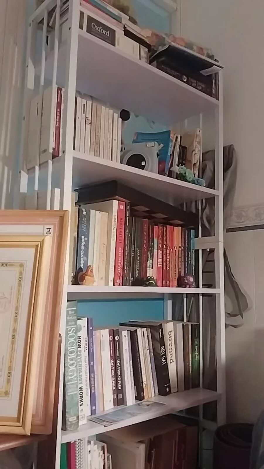 Kệ sách đa năng màu trắng