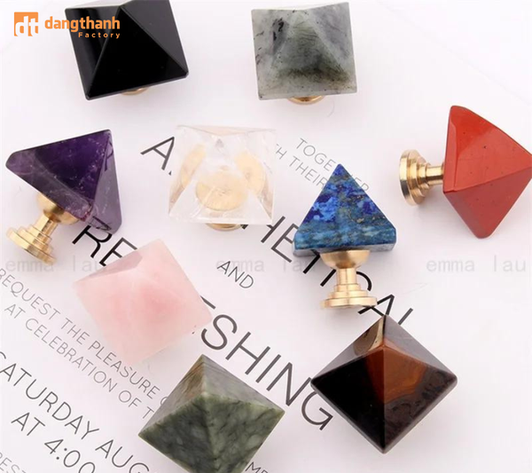 Mẫu tay núm tủ hình tứ giác
