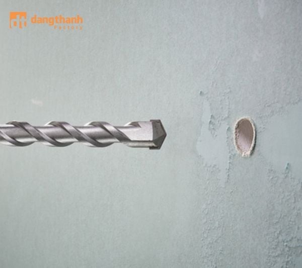 Cách lắp đặt tay nắm hình chữ L đơn giản