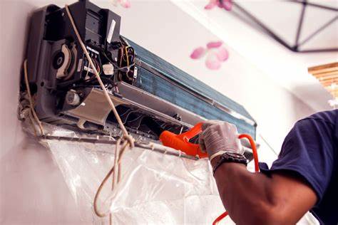 Hướng dẫn vệ sinh điều hòa Casper 9000BTU tại nhà đơn giản