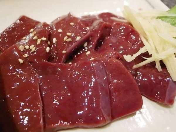 Để đảm bảo gan vẫn tươi ngon và an toàn khi cần sử dụng, bạn cần rã đông đúng cách.