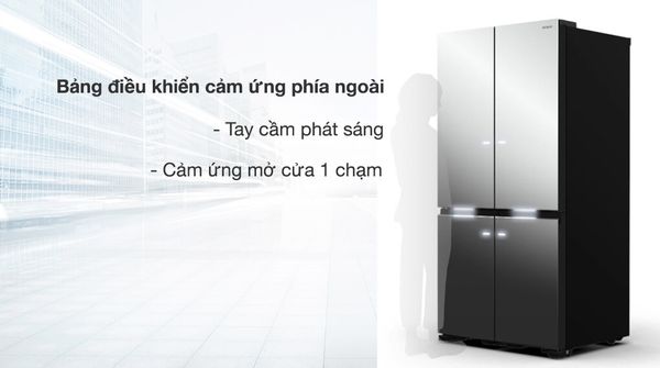 Tủ lạnh 4 cánh Samsung RS62R5001M9/SV có dung tích lớn lên đến 620 lít, phù hợp với các hộ gia đình có nhiều thực phẩm
