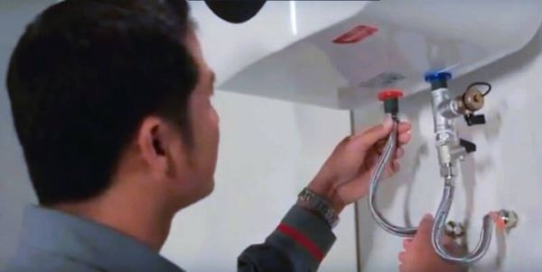 Ngoài việc vệ sinh bình nóng lạnh, bạn cũng nên kiểm tra các bộ phận như dây điện, van cấp nước và các bộ phận khác để đảm bảo nó hoạt động tốt.