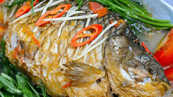 Cách chế biến Lẩu Cá Chép Giòn Nhúng Mẻ