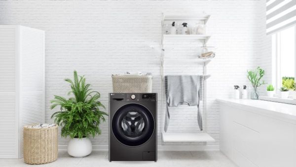 LG Inverter 9kg FV1409S2W—Phù hợp với gia đình trung bình