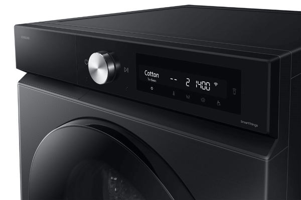 Samsung WD12DB7B85GBSV hỗ trợ kết nối với ứng dụng SmartThings, cho phép bạn điều khiển và giám sát máy giặt từ xa thông qua smartphone.