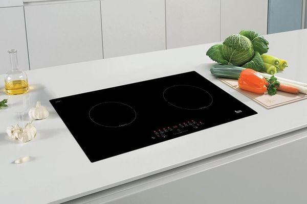 Tính năng khóa trẻ em của bếp Canzy giúp vô hiệu hóa bảng điều khiển khi cần thiết