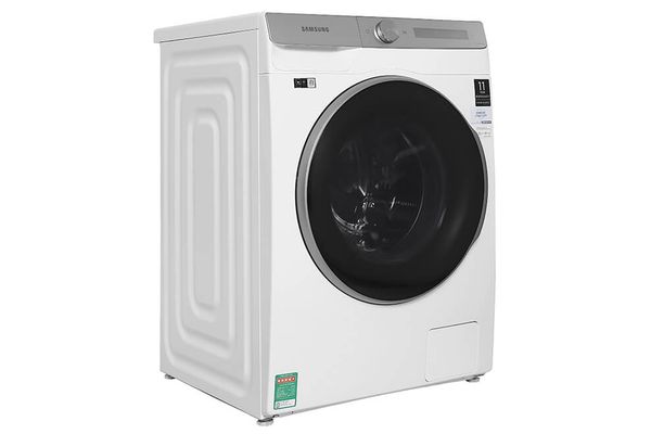 Mặc dù giá máy giặt Samsung cao hơn, nhưng bù lại, nó có thêm tính năng AddWash và khả năng giặt sạch mạnh mẽ nhờ EcoBubble.