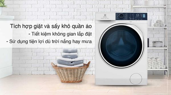 Các dòng máy sấy Electrolux được sản xuất theo tiêu chuẩn châu Âu, đảm bảo độ bền cao và tuổi thọ lâu dài. Các dòng máy sấy Electrolux được sản xuất theo tiêu chuẩn châu Âu, đảm bảo độ bền cao và tuổi thọ lâu dài.