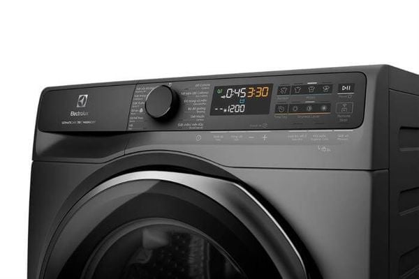 Máy giặt sấy 11 kg Electrolux EWW1143R7SC có thiết kế sang trọng và màu sắc tinh tế