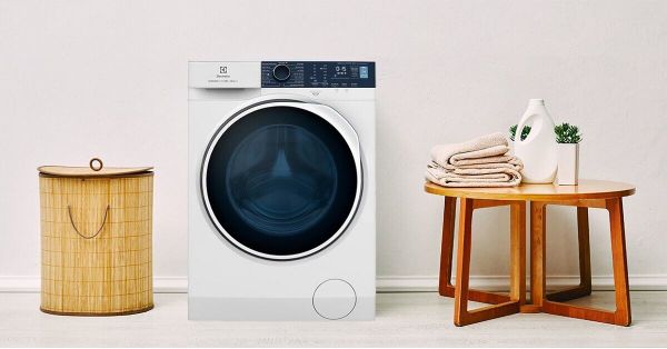 Electrolux&nbsp;EWF8025CQWA có thiết kế hiện đại, nhỏ gọn phù hợp với các căn hộ chung cư và không gian nhỏ hẹp.