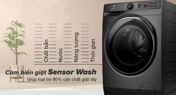 Electrolux EWW1143R7SC có công nghệ UltraMix, giúp bột giặt hoặc nước giặt hòa tan hoàn toàn trước khi tiếp xúc với quần áo.