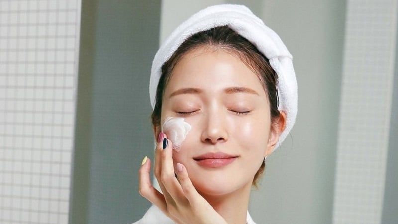 Kem dưỡng da là gì và những vấn đề bạn cần biết – KHOẺ & ĐẸP CLINIC