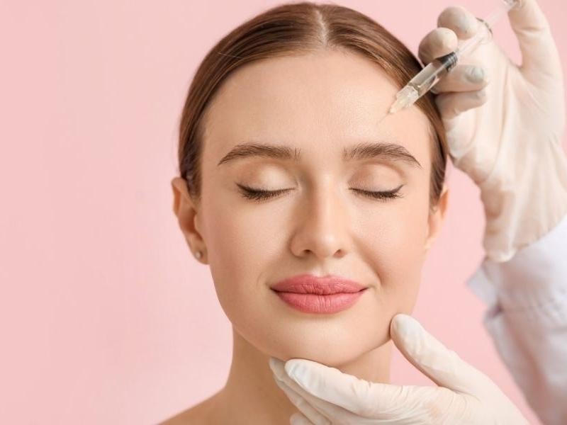 Tiêm filler bao lâu thì tan hết? Filler tồn tại bao lâu?