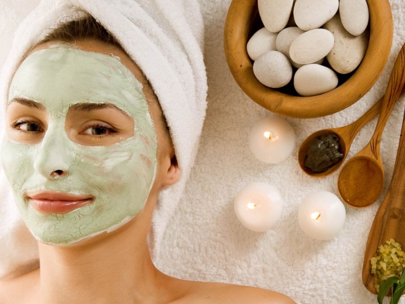 Bước 1: Dưỡng da hàng ngày