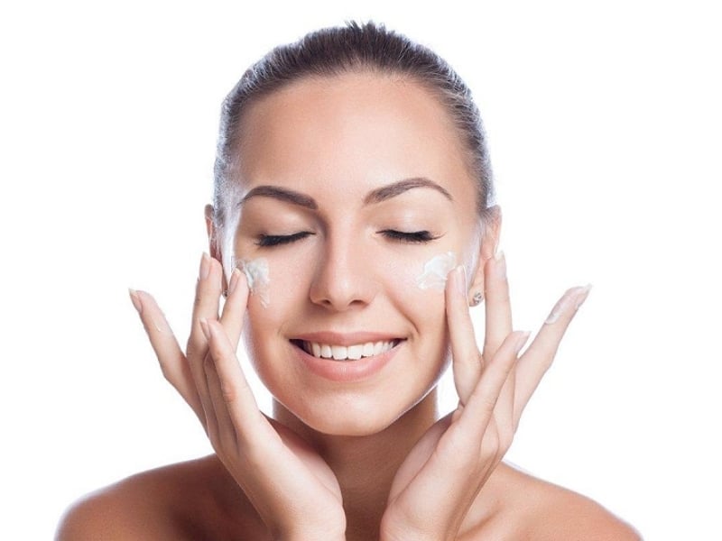 Cách sử dụng kem tái tạo da đúng cách