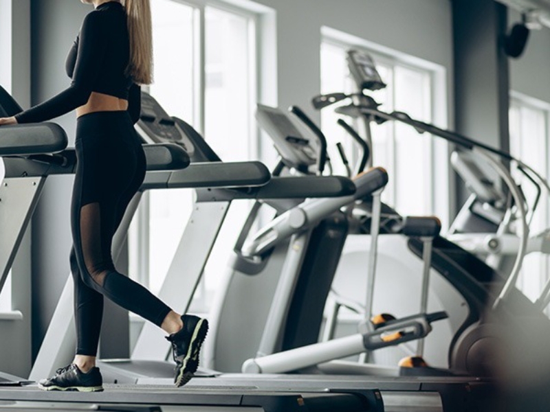 Đi bộ trên máy có giảm cân không?