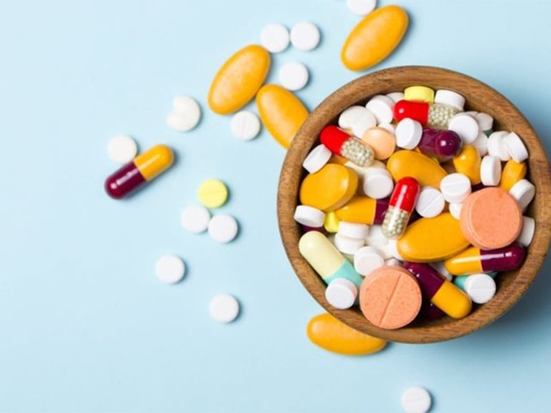 Do sử dụng một số loại thuốc (thuốc tránh thai, thuốc tăng cường tuyến giáp)