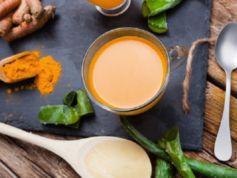 Gel nha đam và nghệ