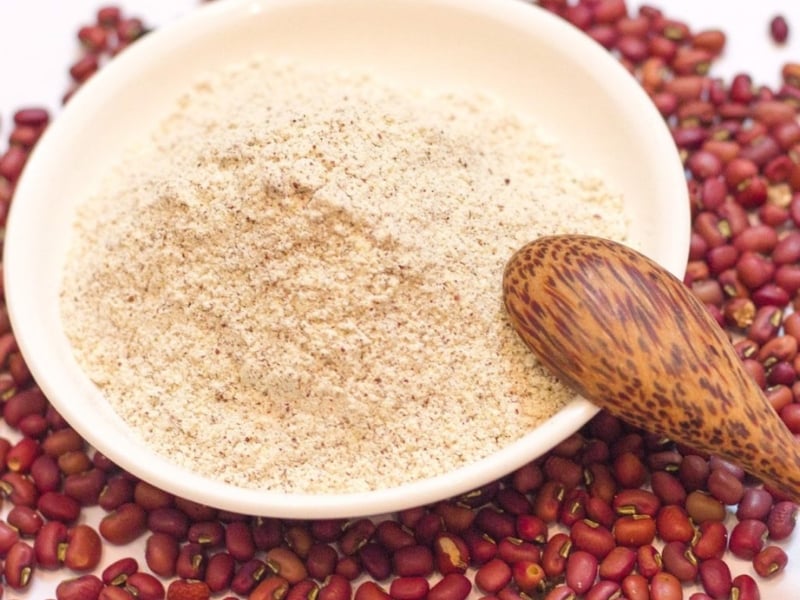 Mặt nạ làm từ bột đậu đỏ