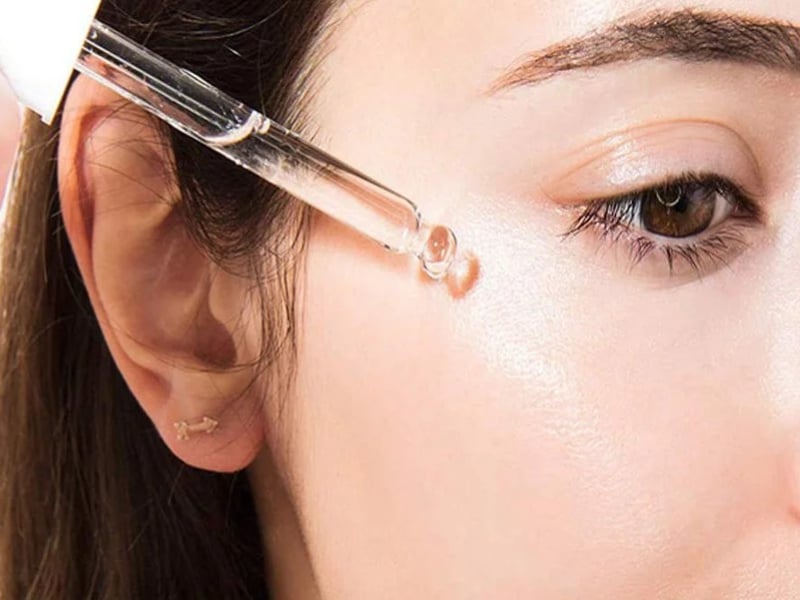 Tiêu chí lựa chọn serum phục hồi da sau nặn mụn