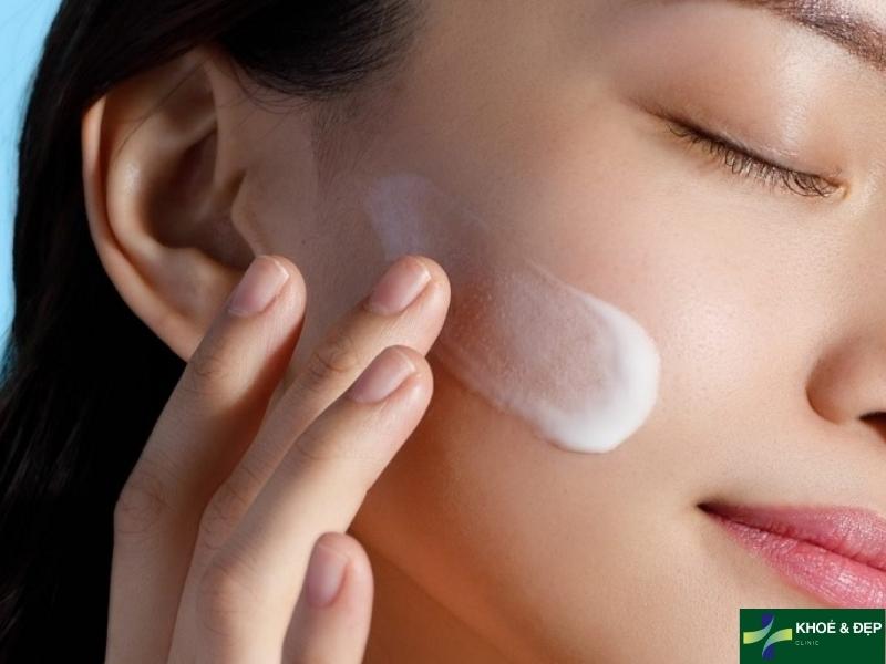 Có nên sử dụng sản phẩm kem chống lão hóa khi ở độ tuổi 20?