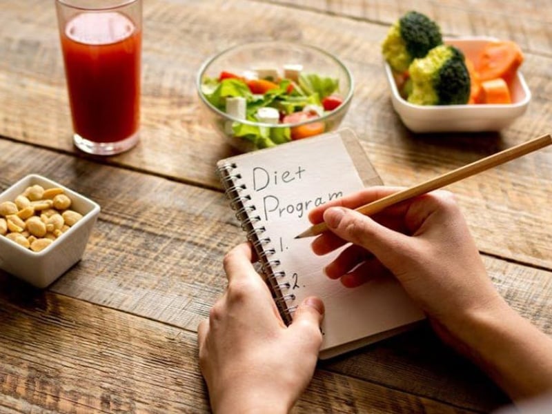Cách 15: Viết nhật ký thực phẩm và tập luyện