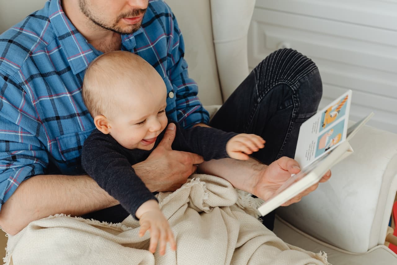 Sách dạy tiếng Anh cho trẻ: giáo cụ ngôn ngữ cần thiết