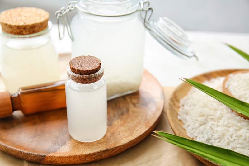 Gội đầu bằng nước vo gạo có tác dụng gì không?