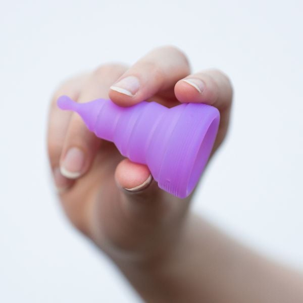 30s thuộc làu cách dùng Cốc nguyệt san Gấp gọn