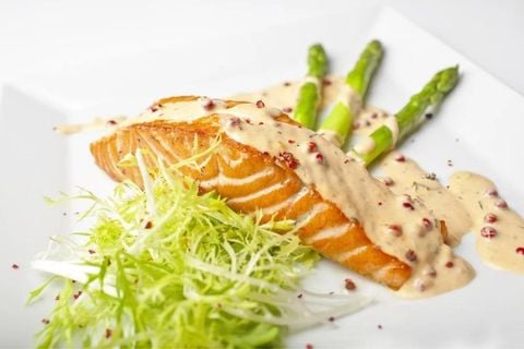 Hướng dẫn 5 cách làm món cá hồi sốt vừa ngon, vừa nhiều dinh dưỡng cho gia đình