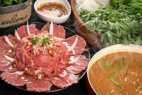 Bí quyết nấu LẨU BÒ MẮM RUỐC ngon tuyệt đặc sản Bình Dương