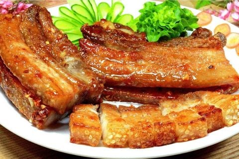 Cách làm thịt heo chiên nước mắm da giòn thịt mềm ngọt rất là ngon