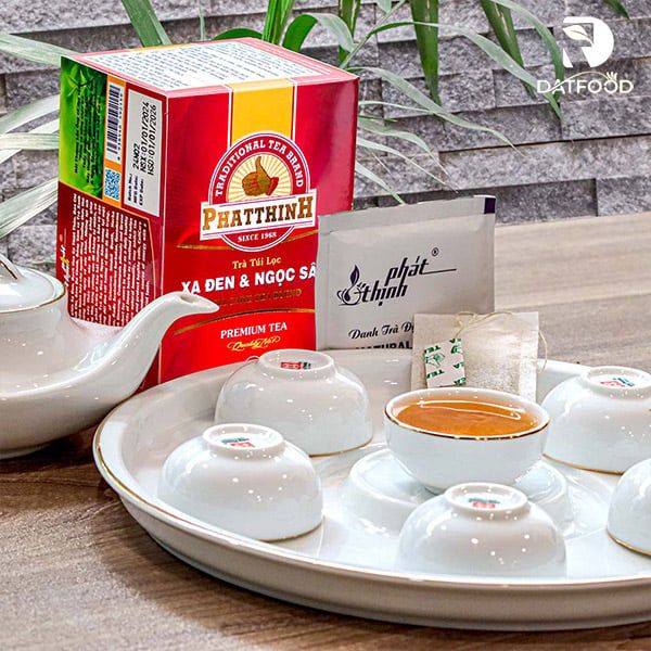 Hình ảnh sản phẩm trà túi lọc Xạ đen & Ngọc sâm Yotea hộp 40g chính hãng tại Đạt Food.