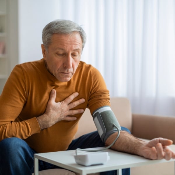Hướng Dẫn Sử Dụng Máy Đo Huyết Áp Bắp Tay Đúng Cách Cho Người Mới Bắt Đầu