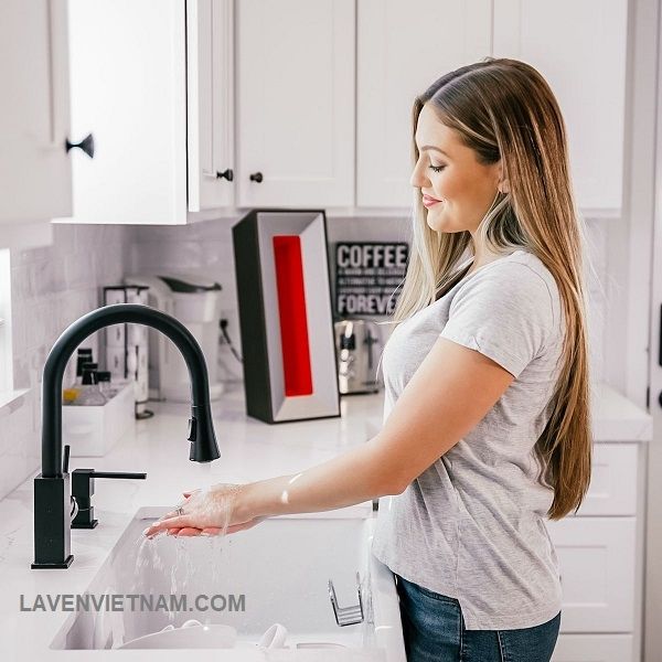 Trang bị máy lọc không khí trong gia đình là bảo vệ sức khỏe của bạn và người thân